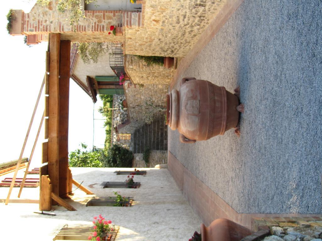 Agriturismo Borghetto Il Montino ราโปลาโนแตร์เม ภายนอก รูปภาพ